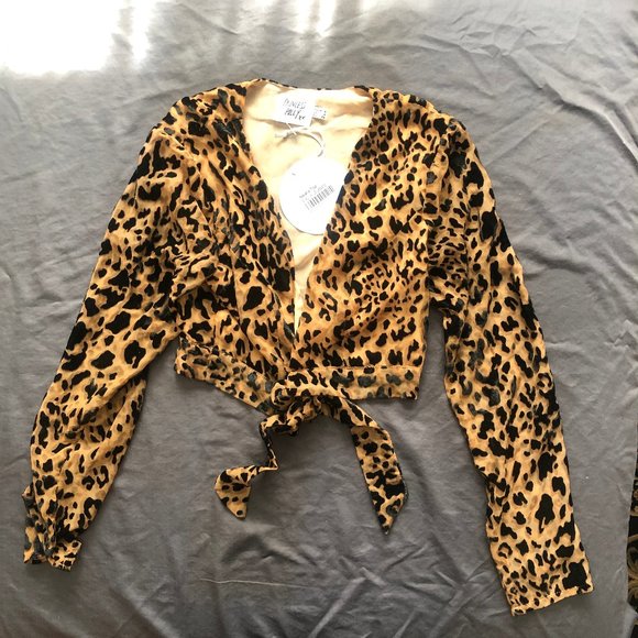 Princess Polly Tie Up Top - Picture 1 of 3